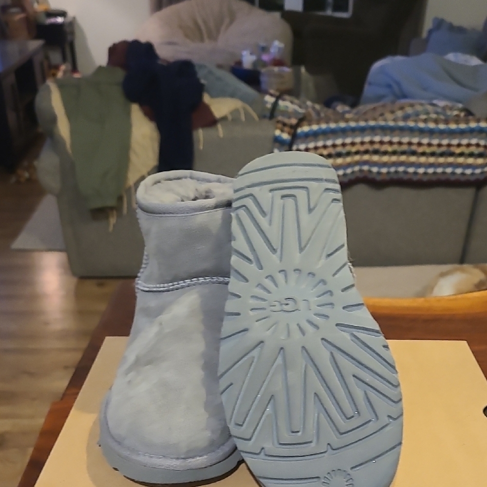 UGG Gray Ankle Boots Classic Slip-On Style - Picture 3 of 3